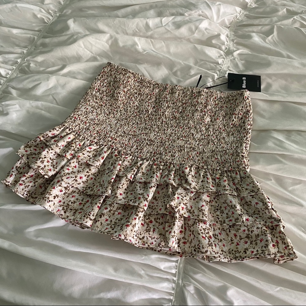 super cute boutique skirt